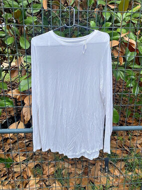 NWT Apt. 9 Modern Essentials Crewneck Long Sleeve Shirt - Size Large